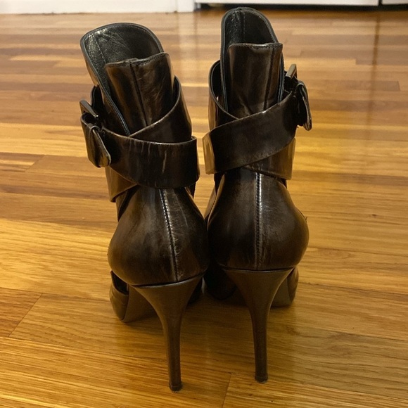 Marciano by Guess Women’s Brown Open Toe Heels With Buckle Size 7 - Picture 3 of 9